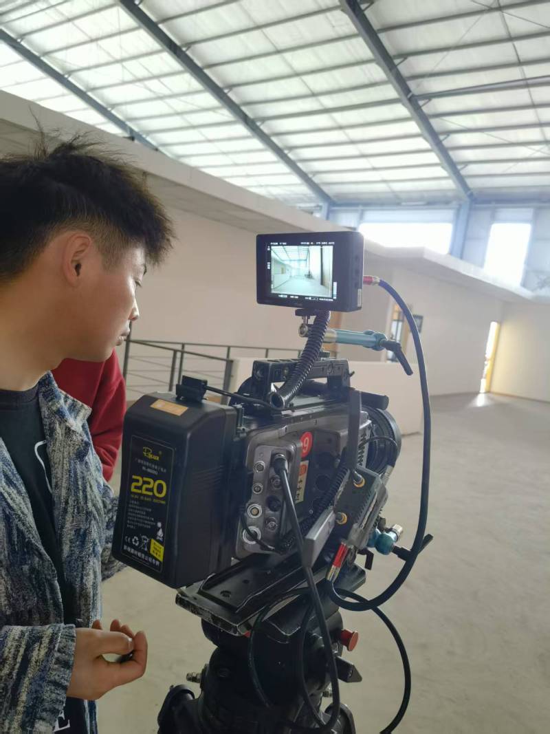 创新驱动，智领未来——宝兴县TVC与广告片拍摄制作的创新实践